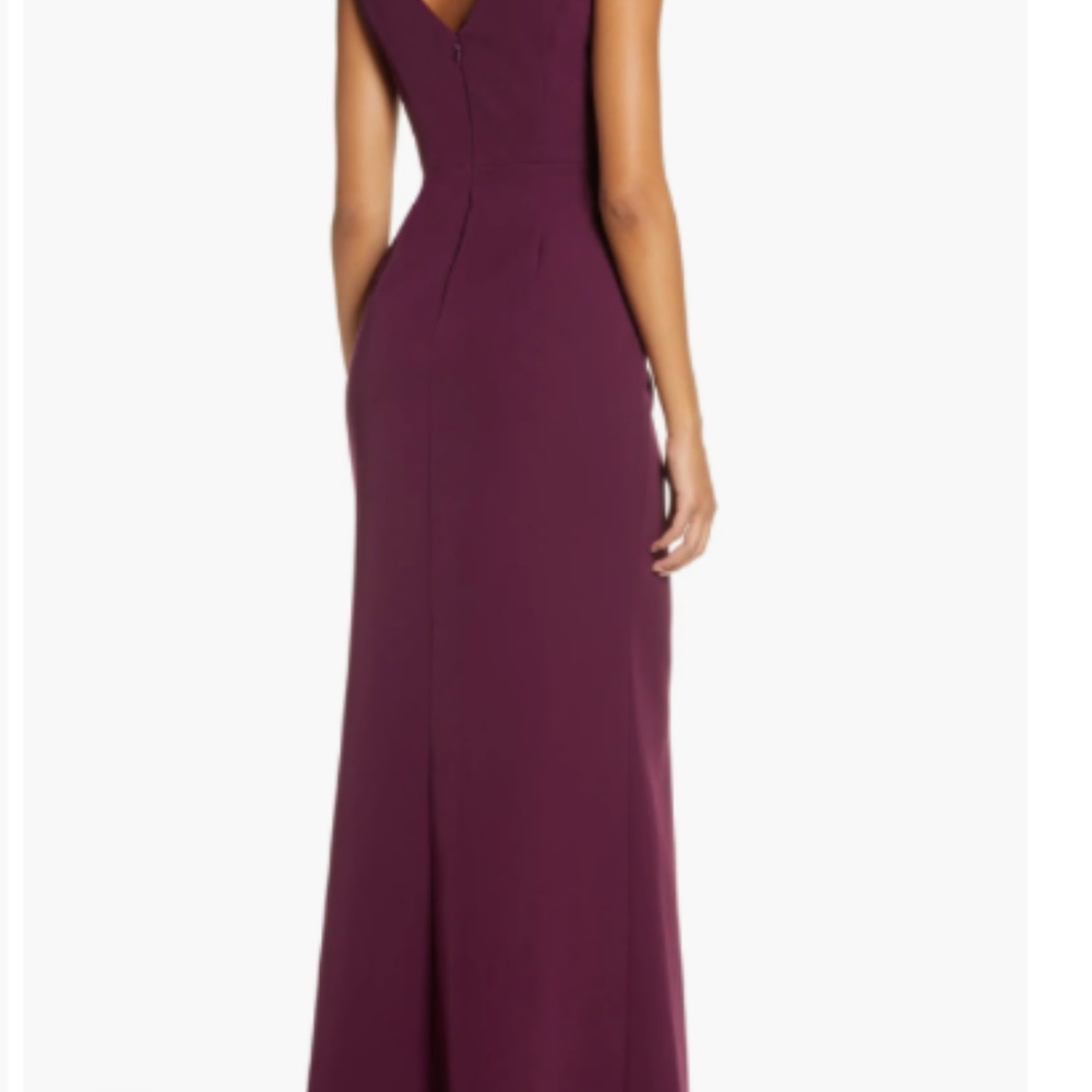 Eliza j ruffle front gown - Picture 2 of 4
